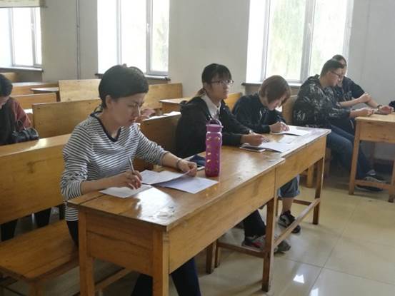 旅游烹饪学院英语演讲比赛圆满落幕