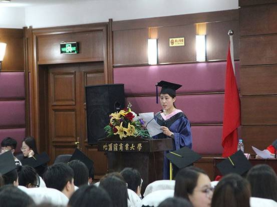 旅游烹饪学院隆重举行2018届毕业生庆典