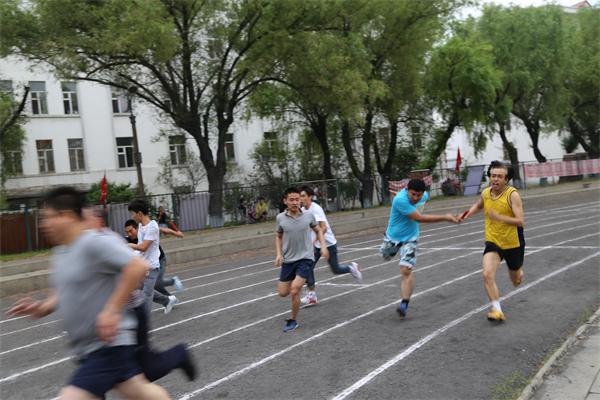 旅游烹饪学院第八届田径运动会圆满成功