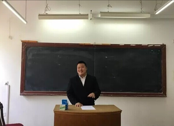 旅游烹饪学院2014级学生会换届大会圆满落幕