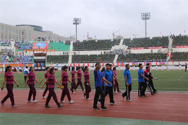 旅游烹饪学院在校运动中再创佳绩