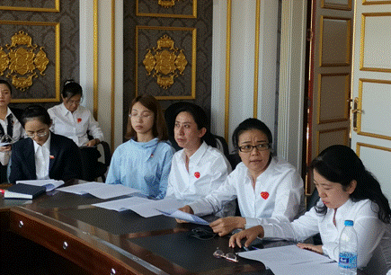 旅游烹饪学院党总支召开“不忘初心、牢记使命”主题教育学习交流活动